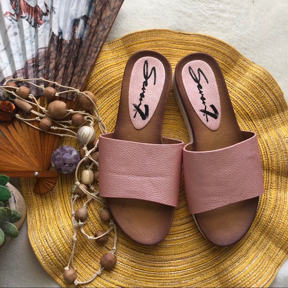Seven7  Rose Gold Pink Pearl Slides